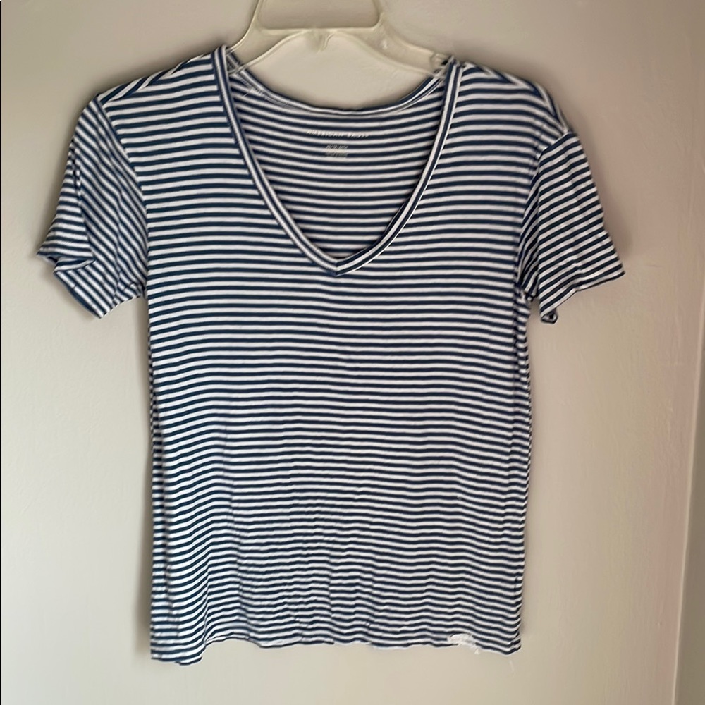 American Eagle Y2K Women's Striped V-Neck Top